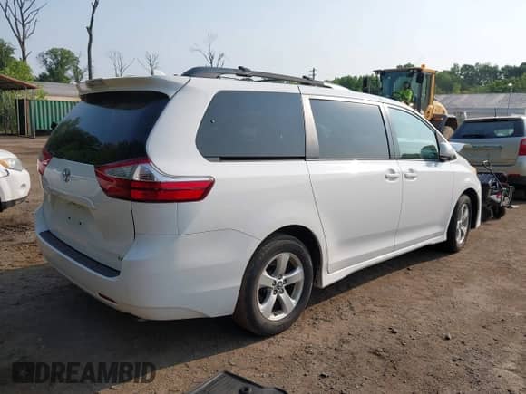 2019 Toyota Sienna LE Auto Access Seat with VIN 5TDKZ3DC4KS008154, listed as a IAAI auction lot 42475084 with 146,347 mi miles and . Bid and sale history available at DreamBid. Image 4.