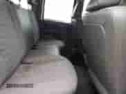 2008 Dodge 1500 ST z VIN 1D7HU18218J182726, wystawiony jako Copart lot #57235565 z przebiegiem 294 513 mil mil oraz Szkoda całkowita • Salvage title. Historia ofert i sprzedaży dostępna na DreamBid. Obrazek 10.