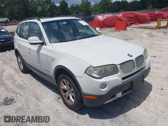 2010 BMW X3 xDrive30i z VIN WBXPC9C46AWJ32111, wystawiony jako IAAI lot #42710433 z przebiegiem 170 295 mil mil oraz . Historia ofert i sprzedaży dostępna na DreamBid. Obrazek 1.