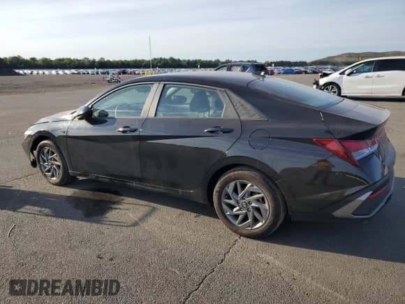 2024 Hyundai Elantra SEL с VIN KMHLM4DG6RU805907, выставлен на аукционе Copart как лот 84425365 с пробегом 6 575 миль миль и Списание • Salvage title. История ставок и продаж доступна на DreamBid. Изображение 2.