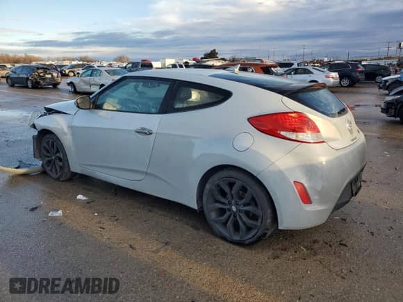 2015 Hyundai Veloster RE:FLEX with VIN KMHTC6AD7FU222458, listed as a Copart auction lot 82914294 with 93,714 mi miles and Salvage title. Bid and sale history available at DreamBid. Image 2.
