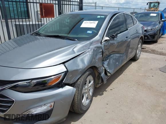 2024 Chevrolet Malibu LS with VIN 1G1ZB5STXRF144793, listed as a IAAI auction lot 42570896 with 17,939 mi miles and . Bid and sale history available at DreamBid. Image 6.