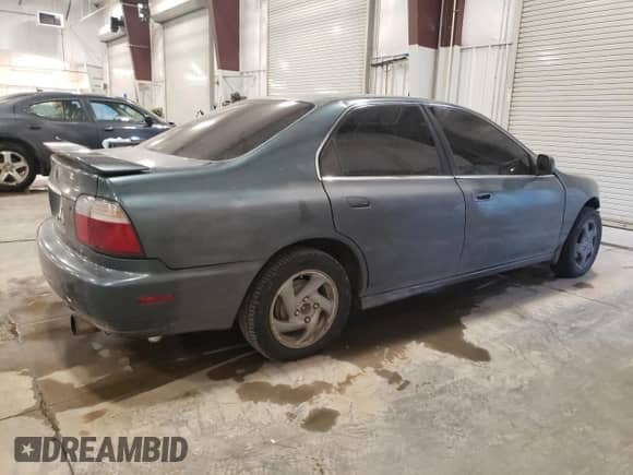 1997 Honda Accord LX с VIN 1HGCD5536VA207352, выставлен на аукционе Copart как лот 53482275 с пробегом 331 699 миль миль и Списание • Salvage title. История ставок и продаж доступна на DreamBid. Изображение 3.
