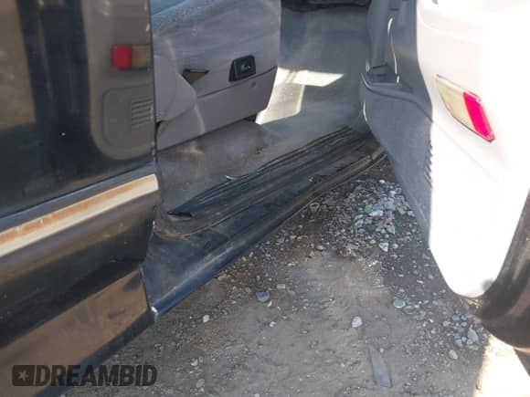 1994 Ford F-150 с VIN 1FTEX15H4RKB36879, выставлен на аукционе IAAI как лот 43158120 с пробегом 190 556 миль миль и . История ставок и продаж доступна на DreamBid. Изображение 6.