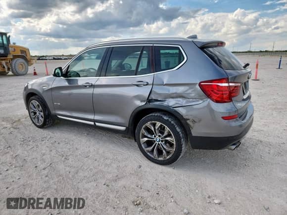 2017 BMW X3 sDrive28i with VIN 5UXWZ7C30H0V91097, listed as a Copart auction lot 85755425 with 91,923 mi miles and Salvage title. Bid and sale history available at DreamBid. Image 2.