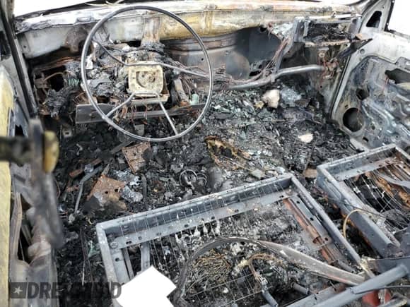 2000 Chevrolet Silverado 2500 с VIN 1GCGK29J0YF509546, выставлен на аукционе Copart как лот 72070175 с пробегом Не указан миль и Списание • Salvage title. История ставок и продаж доступна на DreamBid. Изображение 8.