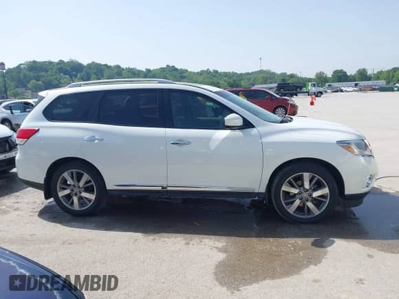 2014 Nissan Pathfinder SL with VIN 5N1AR2MM9EC686074, listed as a IAAI auction lot 42234599 with 113,493 mi miles and . Bid and sale history available at DreamBid. Image 13.