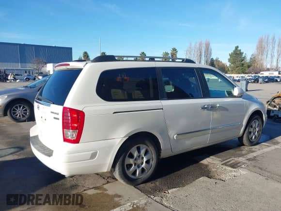 2007 Hyundai Entourage GLS с VIN KNDMC233876030266, выставлен на аукционе IAAI как лот 41255106 с пробегом 261 278 миль миль и . История ставок и продаж доступна на DreamBid. Изображение 4.