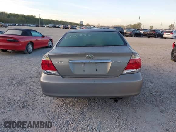 2005 Toyota Camry XLE with VIN 4T1BF30K95U613997, listed as a IAAI auction lot 43348925 with 122,617 mi miles and . Bid and sale history available at DreamBid. Image 15.