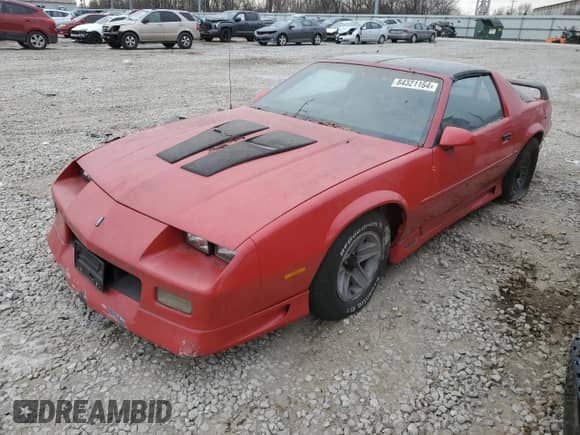 1991 Chevrolet Camaro с VIN 1G1FP23F0ML195936, выставлен на аукционе Copart как лот 84321164 с пробегом 141 229 миль миль и Чистый • Clean title. История ставок и продаж доступна на DreamBid. Изображение 1.