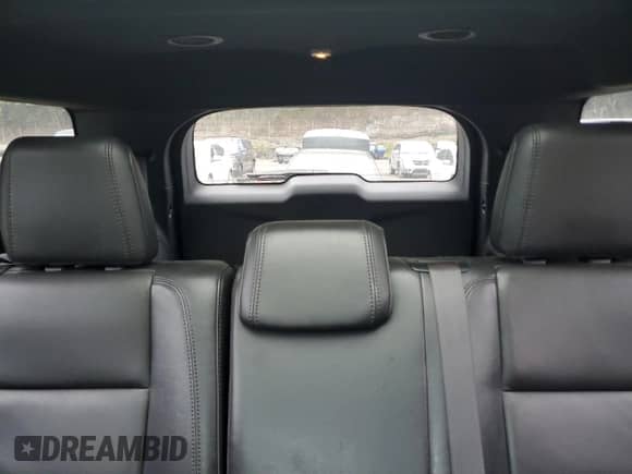 2011 Ford Explorer XLT with VIN 1FMHK8D82BGA74666, listed as a Copart auction lot 82111475 with 176,741 mi miles and Salvage title. Bid and sale history available at DreamBid. Image 10.