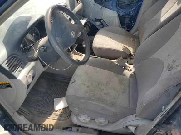 2006 Hyundai Accent GLS с VIN KMHCN46C46U046175, выставлен на аукционе Copart как лот 71629864 с пробегом 150 089 миль миль и Списание • Salvage title. История ставок и продаж доступна на DreamBid. Изображение 7.