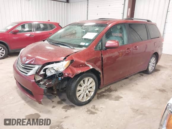 2011 Toyota Sienna XLE with VIN 5TDDK3DC7BS001244, listed as a IAAI auction lot 43373331 with 282,413 mi miles and . Bid and sale history available at DreamBid. Image 17.