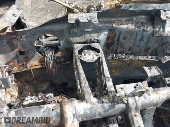 2020 Jeep Compass Latitude z VIN 3C4NJCBB1LT241799, wystawiony jako IAAI lot #40866536 z przebiegiem Nie podano mil oraz . Historia ofert i sprzedaży dostępna na DreamBid. Obrazek 7.