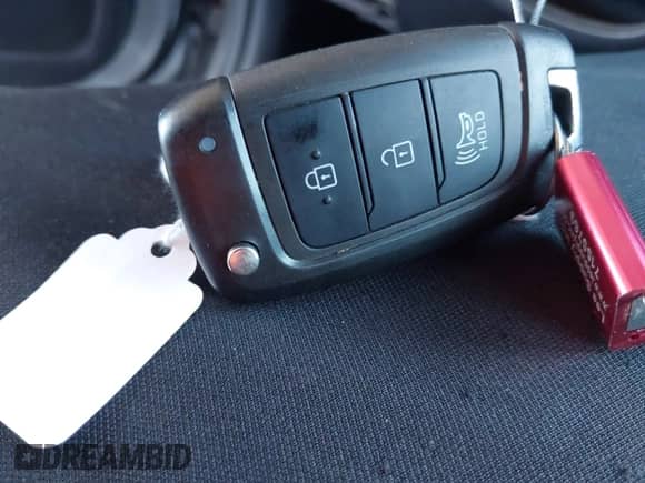 2023 Hyundai Venue SE with VIN KMHRB8A37PU210926, listed as a IAAI auction lot 43175695 with 35,628 mi miles and . Bid and sale history available at DreamBid. Image 11.