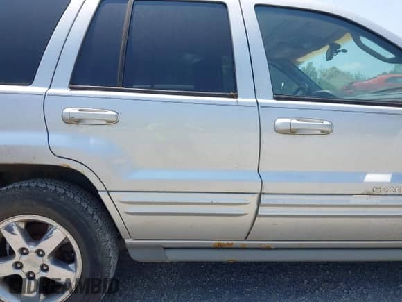 2003 Jeep Grand Cherokee Overland с VIN 1J8GW68J93C547390, выставлен на аукционе IAAI как лот 42420551 с пробегом 207 525 миль миль и . История ставок и продаж доступна на DreamBid. Изображение 16.