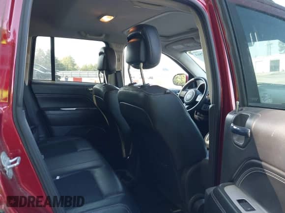 2014 Jeep Compass Latitude with VIN 1C4NJCEB9ED503072, listed as a IAAI auction lot 43257861 with 186,684 mi miles and . Bid and sale history available at DreamBid. Image 8.