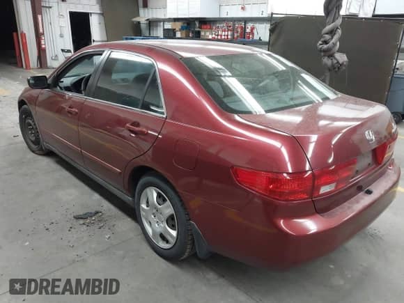 2005 Honda Accord LX with VIN 1HGCM66365A046859, listed as a IAAI auction lot 42878201 with 171,448 mi miles and . Bid and sale history available at DreamBid. Image 3.