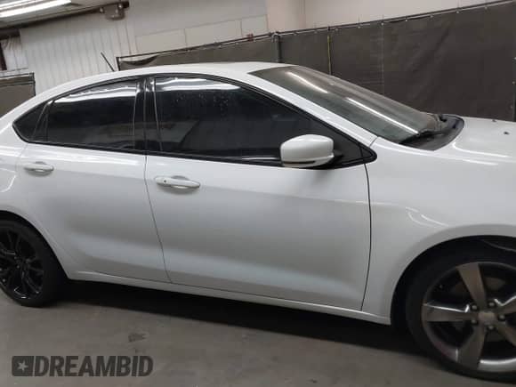 2015 Dodge Dart GT with VIN 1C3CDFEB8FD112002, listed as a IAAI auction lot 43030167 with 142,081 mi miles and . Bid and sale history available at DreamBid. Image 13.