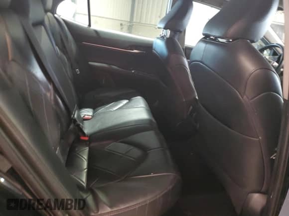 2019 Toyota Camry Hybrid LE z VIN 4T1B21HK7KU515521, wystawiony jako Copart lot #70407265 z przebiegiem 200 945 mil mil oraz Szkoda całkowita • Salvage title. Historia ofert i sprzedaży dostępna na DreamBid. Obrazek 10.