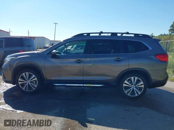 2021 Subaru Ascent Limited z VIN 4S4WMALD1M3442112, wystawiony jako IAAI lot #43413852 z przebiegiem 66 977 mil mil oraz . Historia ofert i sprzedaży dostępna na DreamBid. Obrazek 14.