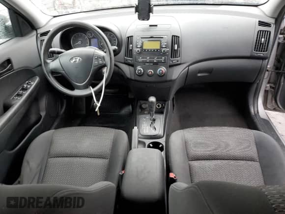 2011 Hyundai Elantra GLS z VIN KMHDB8AE8BU108233, wystawiony jako Copart lot #86486085 z przebiegiem 166 374 mil mil oraz Szkoda całkowita • Salvage title. Historia ofert i sprzedaży dostępna na DreamBid. Obrazek 8.