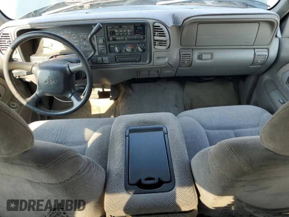 1998 Chevrolet Silverado 1500 with VIN 2GCEK19RXW1116889, listed as a Copart auction lot 70948515 with 238,720 mi miles and Salvage title. Bid and sale history available at DreamBid. Image 8.