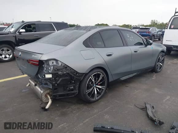 2025 BMW 5 Series 530i with VIN WBA43FJ08SCU34384, listed as a IAAI auction lot 43157667 with 9,156 mi miles and . Bid and sale history available at DreamBid. Image 4.