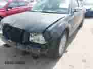 2008 Chrysler 300 C Hemi with VIN 2C3LA63H18H288959, listed as a IAAI auction lot 42519757 with 118,487 mi miles and . Bid and sale history available at DreamBid. Image 6.