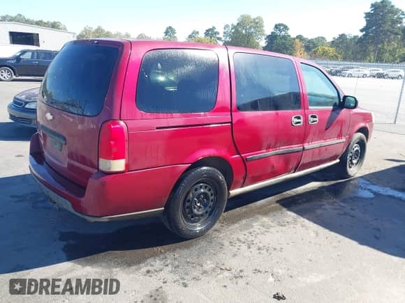 2005 Chevrolet Uplander с VIN 1GNDV03L15D248743, выставлен на аукционе IAAI как лот 43470419 с пробегом Не указан миль и . История ставок и продаж доступна на DreamBid. Изображение 4.