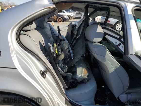 2000 BMW 5 Series 528i с VIN WBADM6345YGU04709, выставлен на аукционе Copart как лот 46607785 с пробегом Не указан миль и На запчасти • Non repairable. История ставок и продаж доступна на DreamBid. Изображение 10.