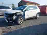 2020 Jeep Compass Latitude с VIN 3C4NJDBB8LT157503, выставлен на аукционе IAAI как лот 42869440 с пробегом 103 074 миль миль и . История ставок и продаж доступна на DreamBid. Изображение 2.