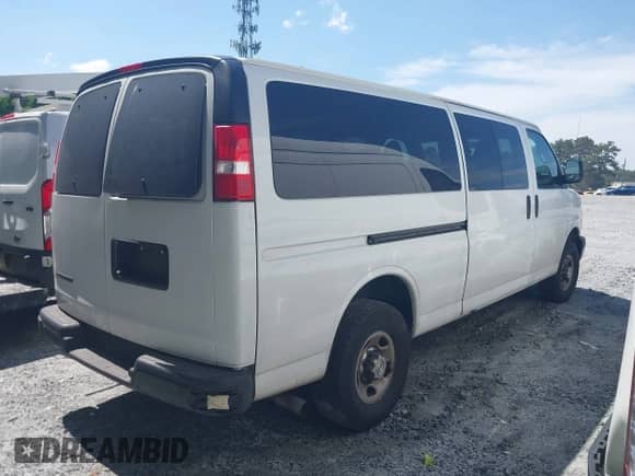 2023 Chevrolet Express Passenger LS с VIN 1GAZGNFP7P1133565, выставлен на аукционе IAAI как лот 42298735 с пробегом 132 269 миль миль и . История ставок и продаж доступна на DreamBid. Изображение 4.