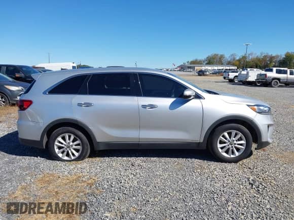 2019 Kia Sorento S with VIN 5XYPGDA58KG572314, listed as a IAAI auction lot 43425458 with 128,901 mi miles and . Bid and sale history available at DreamBid. Image 13.