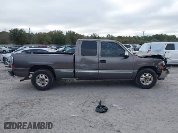 2000 GMC Sierra 1500 SLE with VIN 1GTEC19T8YZ178066, listed as a IAAI auction lot 41430666 with 152,459 mi miles and . Bid and sale history available at DreamBid. Image 13.