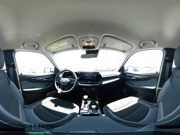 2025 Chevrolet TrailBlazer LT with VIN KL79MPSPXSB137174, listed as a IAAI auction lot 43005448 with 18,846 mi miles and . Bid and sale history available at DreamBid. Image 19.