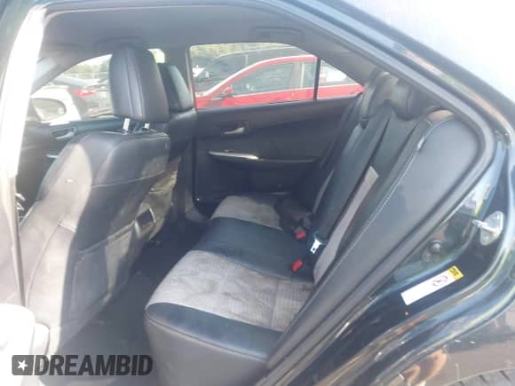 2013 Toyota Camry L with VIN 4T1BF1FK2DU660086, listed as a IAAI auction lot 43123515 with 250,969 mi miles and . Bid and sale history available at DreamBid. Image 8.