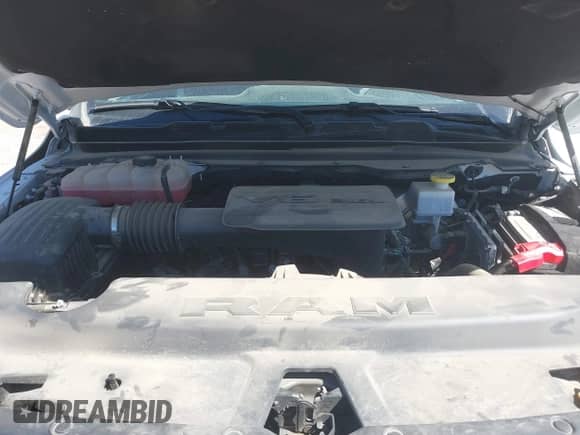 2024 Ram 1500 Big Horn z VIN 1C6RRFFG9RN110878, wystawiony jako IAAI lot #41785180 z przebiegiem 30 266 mil mil oraz . Historia ofert i sprzedaży dostępna na DreamBid. Obrazek 10.