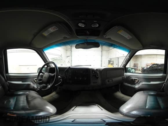 2000 Chevrolet Tahoe Z71 с VIN 1GNEK13R4YR156055, выставлен на аукционе IAAI как лот 42427554 с пробегом 208 512 миль миль и . История ставок и продаж доступна на DreamBid. Изображение 18.