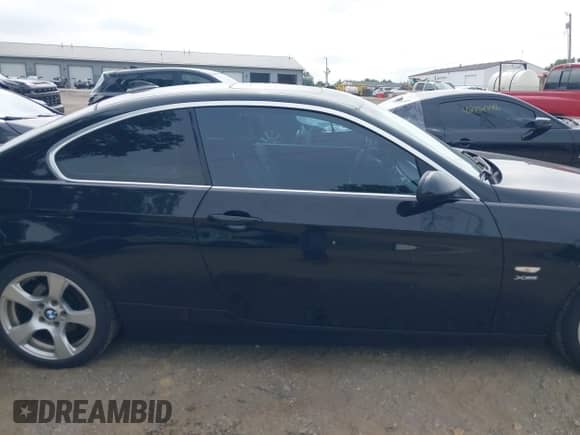 2009 BMW 3 Series 328i xDrive with VIN WBAWV53549P081473, listed as a IAAI auction lot 42772398 with 128,333 mi miles and . Bid and sale history available at DreamBid. Image 13.