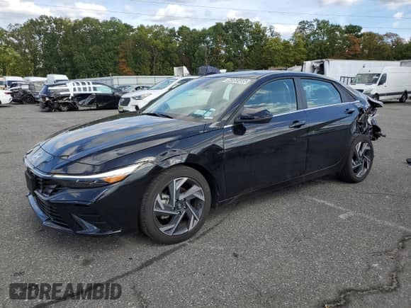 2025 Hyundai Elantra Limited z VIN KMHLP4DG0SU890921, wystawiony jako Copart lot #84968485 z przebiegiem 17 571 mil mil oraz Szkoda całkowita • Salvage title. Historia ofert i sprzedaży dostępna na DreamBid. Obrazek 1.