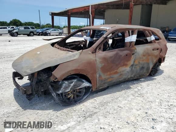 2018 Kia Sorento LX z VIN 5XYPG4A31JG409663, wystawiony jako Copart lot #63388345 z przebiegiem Nie podano mil oraz Nie do naprawy • Non repairable. Historia ofert i sprzedaży dostępna na DreamBid. Obrazek 1.