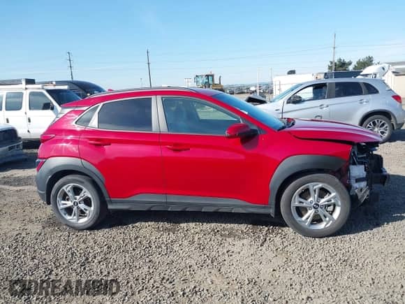 2023 Hyundai Kona SEL с VIN KM8K6CAB3PU949159, выставлен на аукционе IAAI как лот 42014976 с пробегом 17 354 миль миль и . История ставок и продаж доступна на DreamBid. Изображение 14.