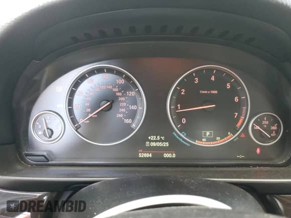 2016 BMW 5 Series 528i z VIN WBA5A5C54GG354898, wystawiony jako Copart lot #80375885 z przebiegiem 52 694 mil mil oraz Szkoda całkowita • Salvage title. Historia ofert i sprzedaży dostępna na DreamBid. Obrazek 9.