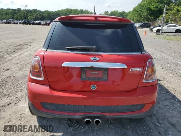 2009 MINI Hardtop S with VIN WMWMF73519TW84971, listed as a Copart auction lot 62074335 with 177,724 mi miles and Clean title. Bid and sale history available at DreamBid. Image 6.