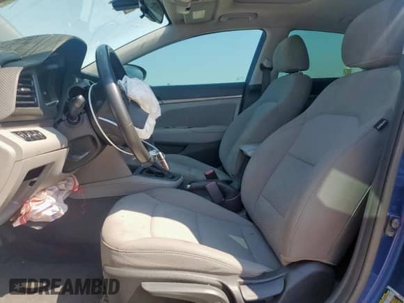 2019 Hyundai Elantra Value Edition с VIN 5NPD84LF7KH453880, выставлен на аукционе Copart как лот 69281445 с пробегом 60 946 миль миль и Списание • Salvage title. История ставок и продаж доступна на DreamBid. Изображение 7.