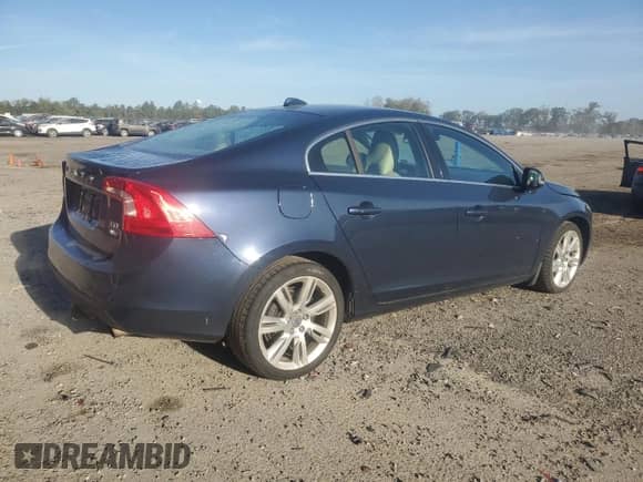 2012 Volvo S60 T6 с VIN YV1902FH7C2099466, выставлен на аукционе Copart как лот 81548345 с пробегом 156 658 миль миль и Списание • Salvage title. История ставок и продаж доступна на DreamBid. Изображение 3.