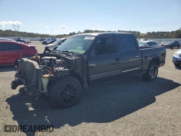 2007 Chevrolet Silverado 1500 LS with VIN 2GCEC13V271134694, listed as a Copart auction lot 71735285 with Not provided miles and Salvage title. Bid and sale history available at DreamBid. Image 1.