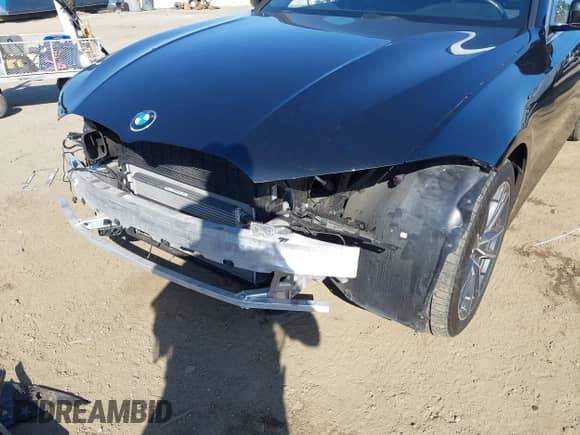 2020 BMW 3 Series 330i with VIN WBA5R1C08LFH40491, listed as a IAAI auction lot 43519170 with 52,329 mi miles and . Bid and sale history available at DreamBid. Image 18.