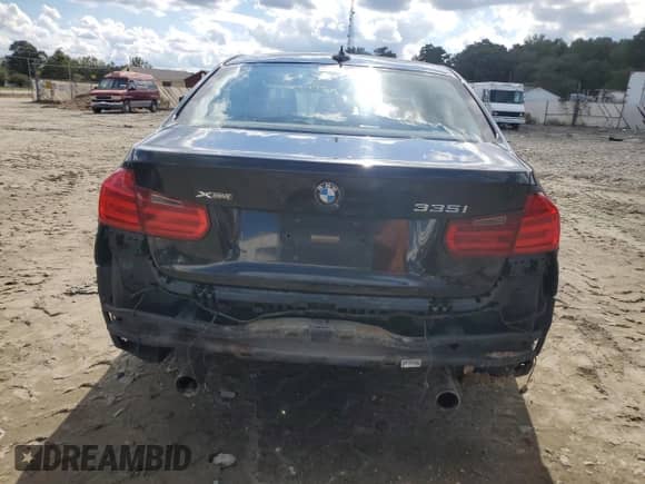 2013 BMW 3 Series 335i xDrive z VIN WBA3B9G54DNR89665, wystawiony jako Copart lot #84443335 z przebiegiem 242 823 mil mil oraz Szkoda całkowita • Salvage title. Historia ofert i sprzedaży dostępna na DreamBid. Obrazek 6.